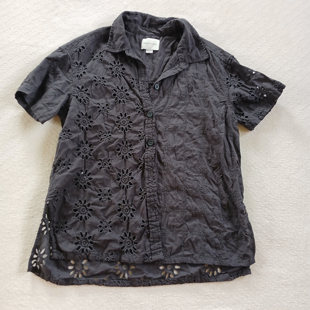 aeo ♡ eyelet floral button down top american eagle boho whimsigoth festival xs